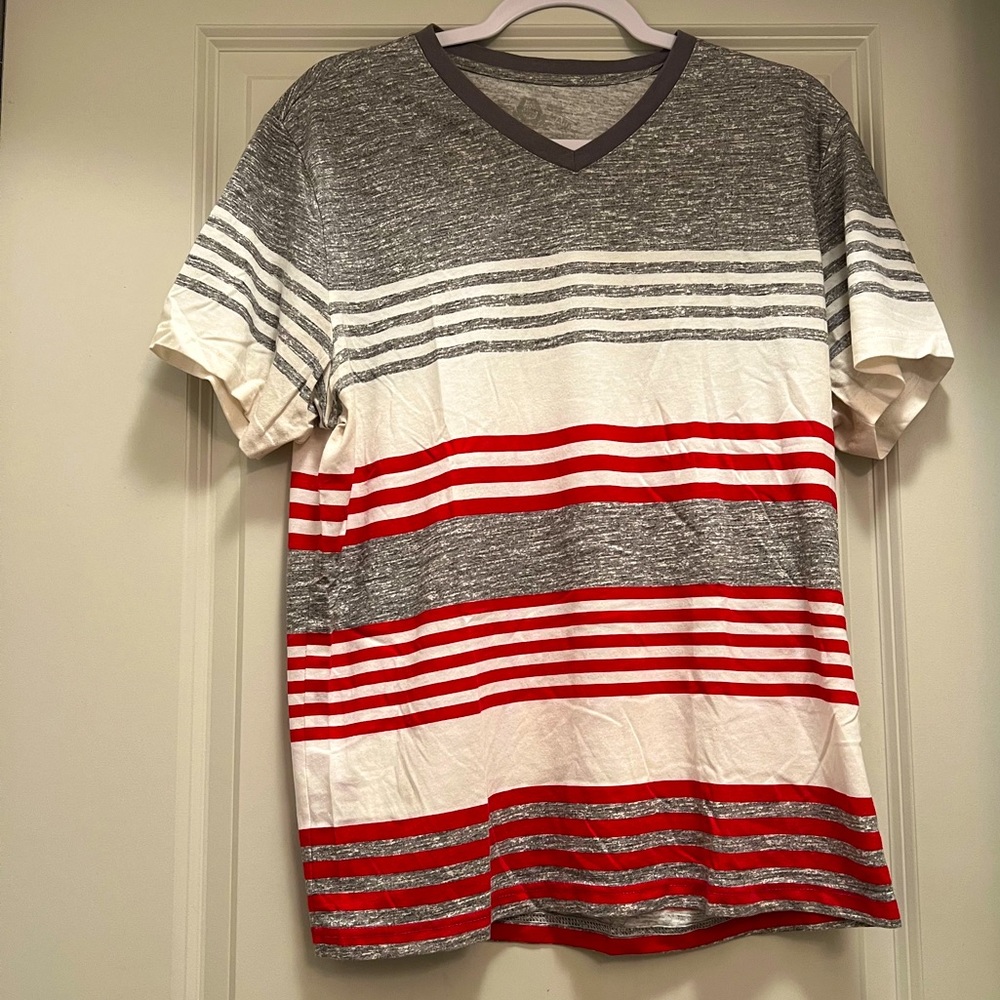 Tee shirt